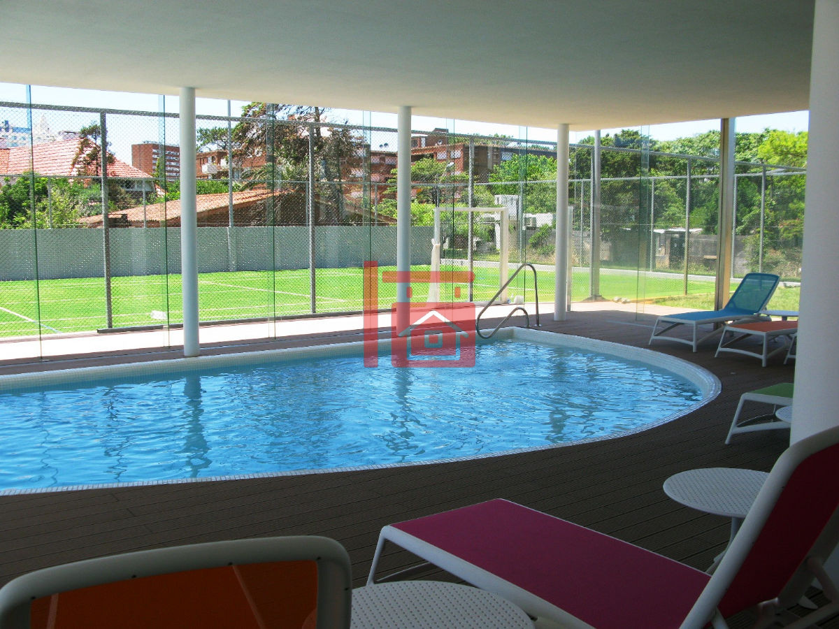 Apartamento ID.717 - Excelente ubicación, torre nueva.