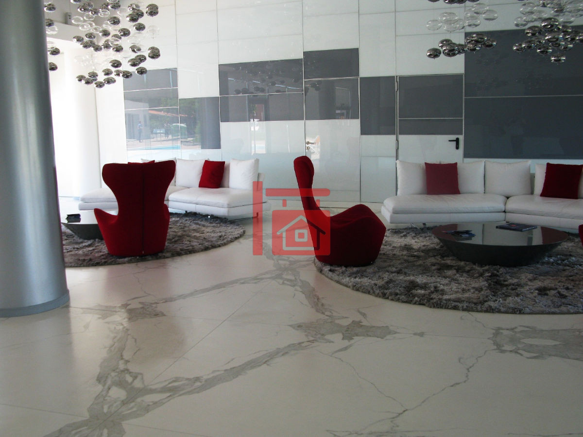 Apartamento ID.717 - Excelente ubicación, torre nueva.