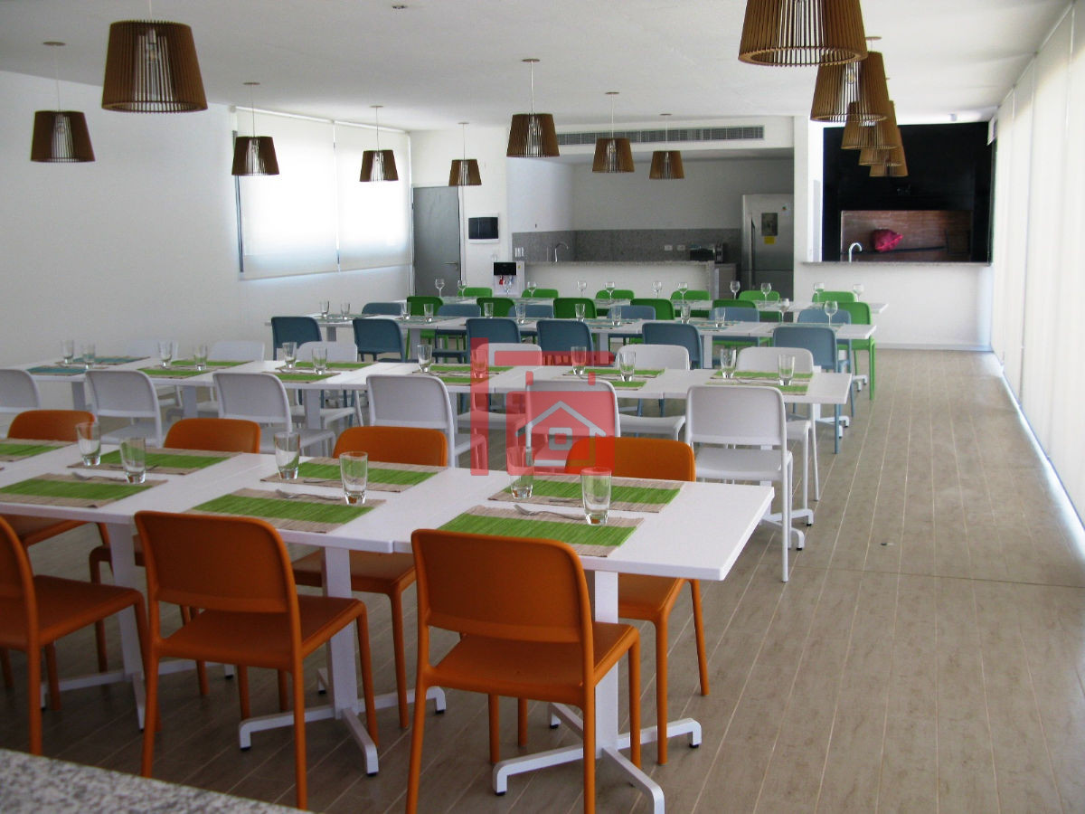 Apartamento ID.717 - Excelente ubicación, torre nueva.
