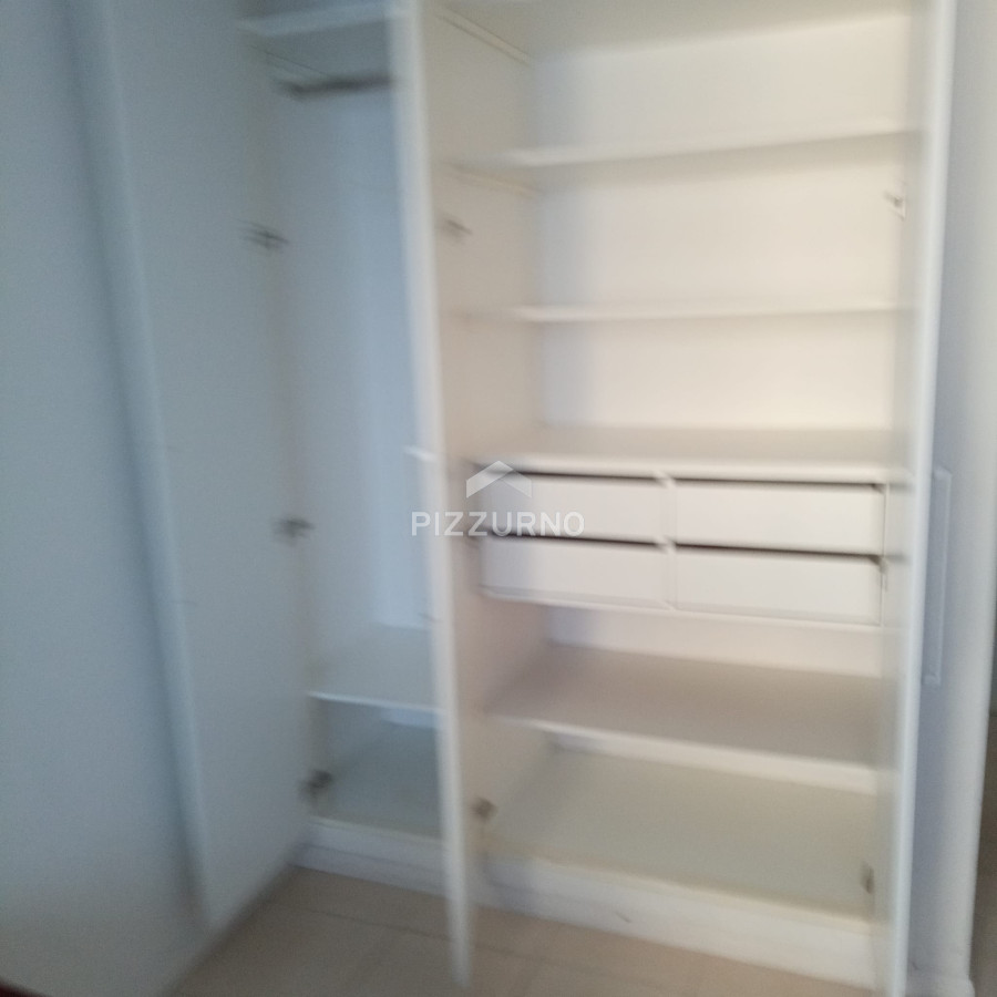 Apartamento Ref.576 - Sobre Reconocida avenida. 