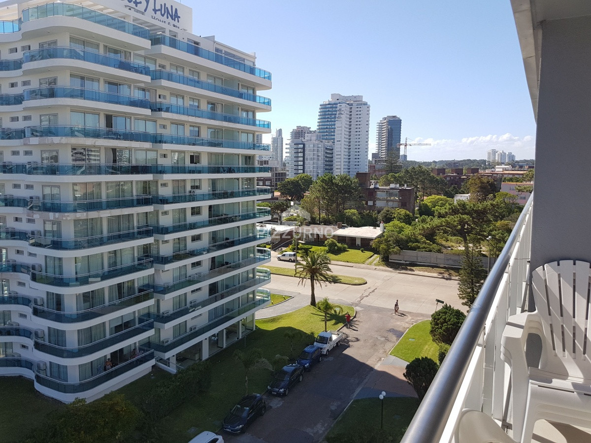 Apartamento Ref.694 - Excelente ubicacion a pasos de todo