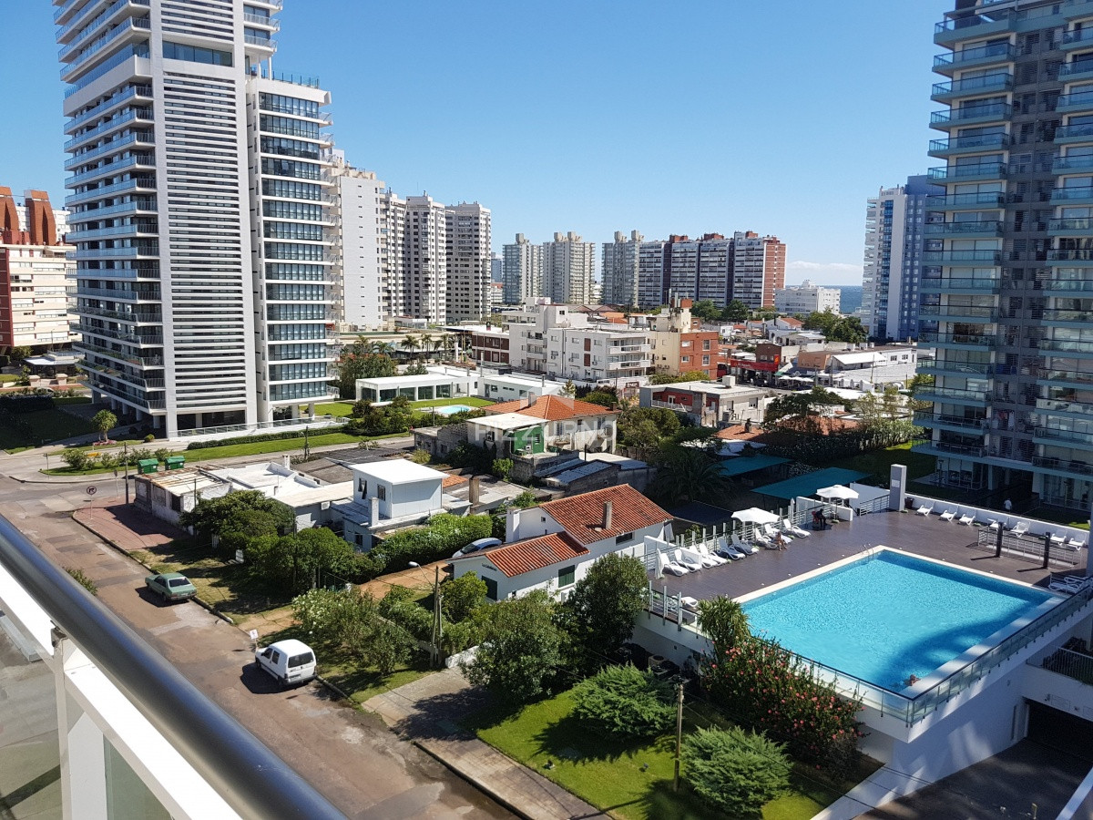 Apartamento Ref.694 - Excelente ubicacion a pasos de todo