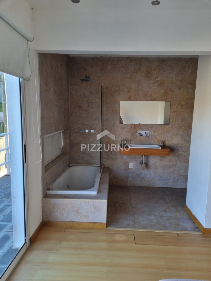 Casa Ref.528 - Casa en Altos de Punta Piedras, 3 dormitorios *