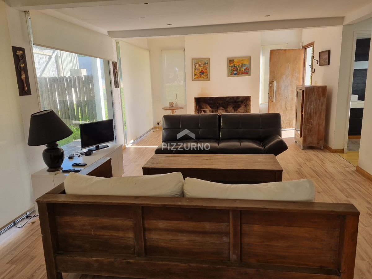 Casa Ref.528 - Casa en Altos de Punta Piedras, 3 dormitorios *
