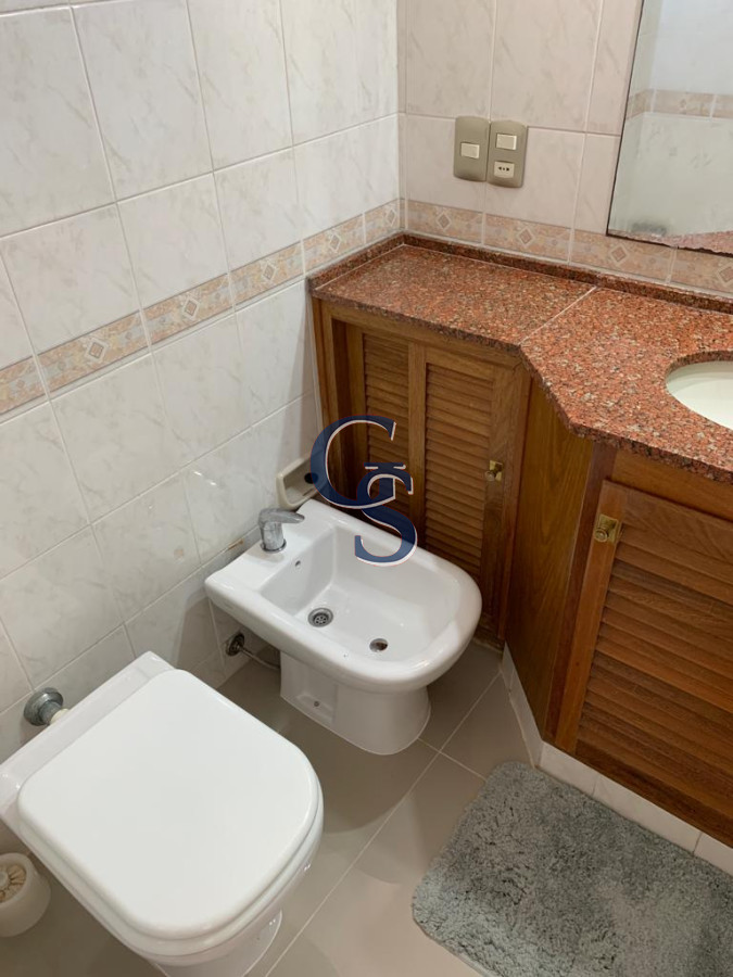 Apartamento ID.290296 - A pasos de Playa Mansa y Playa Brava. Próximo a la Península.