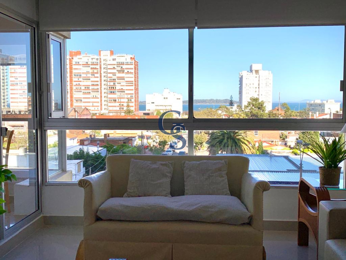 Apartamento ID.290296 - A pasos de Playa Mansa y Playa Brava. Próximo a la Península.