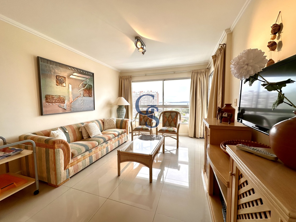 Apartamento ID.90395 - A pasitos del mar, de playa Brava, rodeado de todos los servicios.