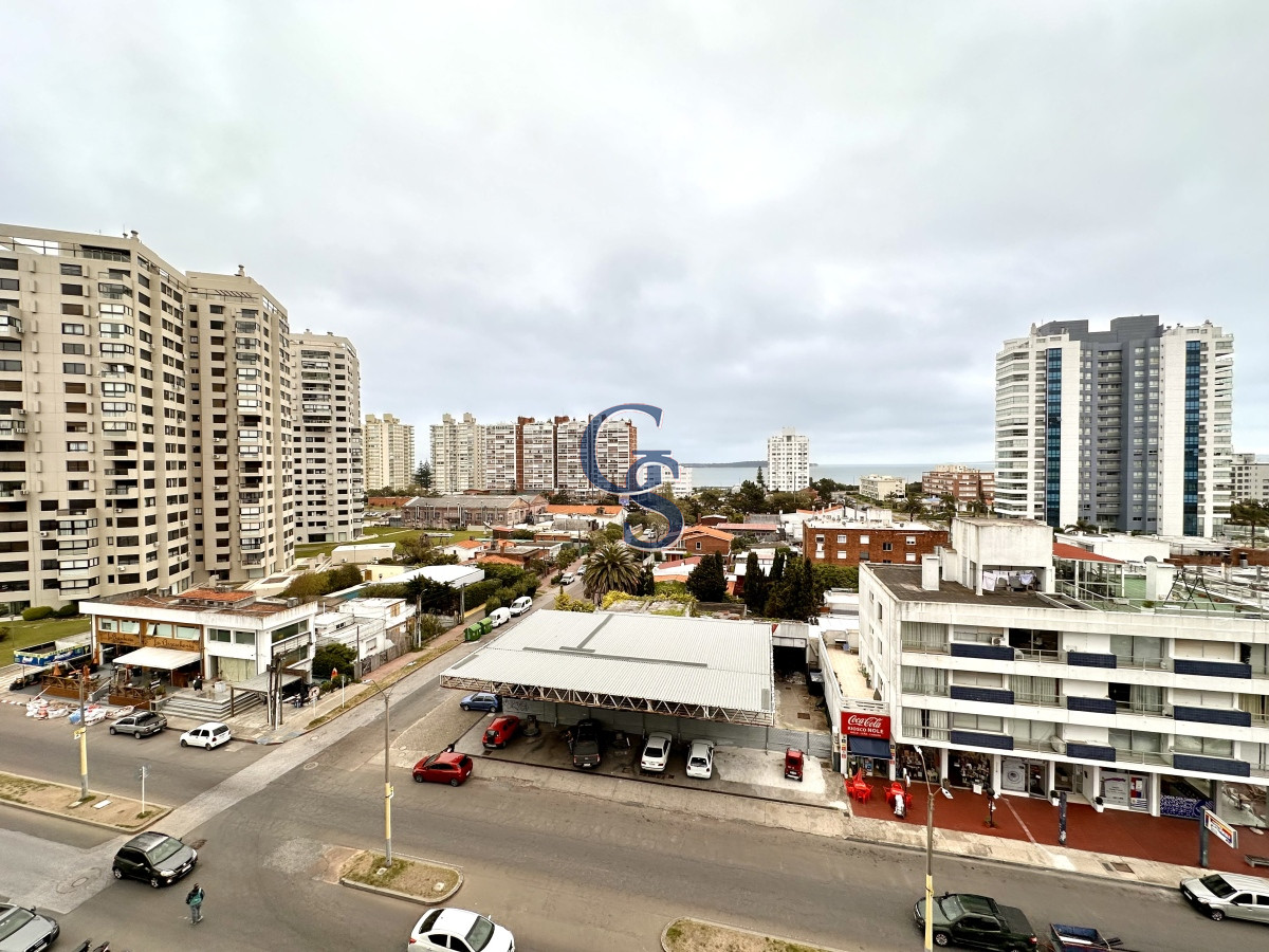 Apartamento ID.90395 - A pasitos del mar, de playa Brava, rodeado de todos los servicios.
