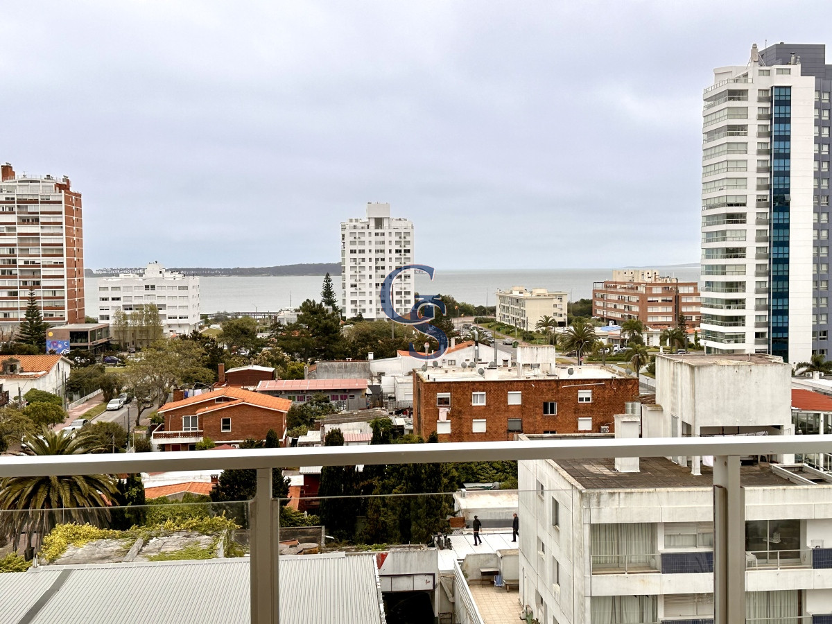 Apartamento ID.90395 - A pasitos del mar, de playa Brava, rodeado de todos los servicios.