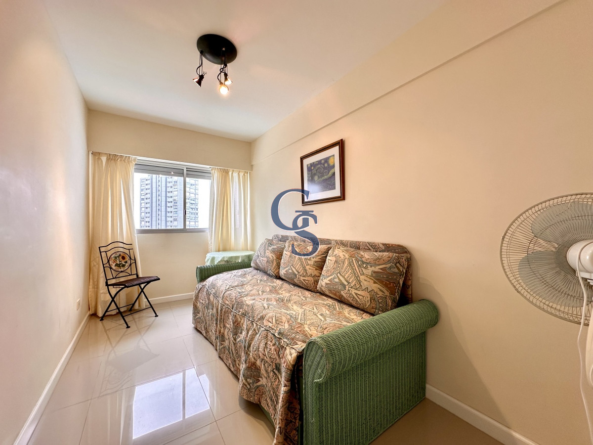 Apartamento ID.90395 - A pasitos del mar, de playa Brava, rodeado de todos los servicios.
