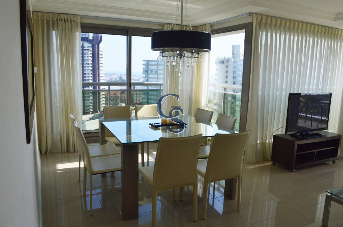 Apartamento ID.292880 - Piso alto con amplios y luminosos ambientes.