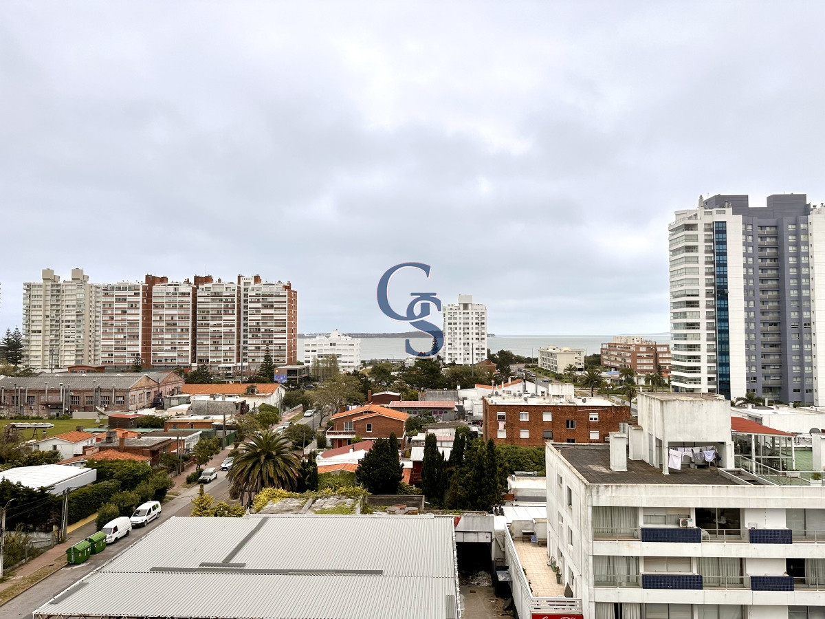 Apartamento ID.90395 - A pasitos del mar, de playa Brava, rodeado de todos los servicios.