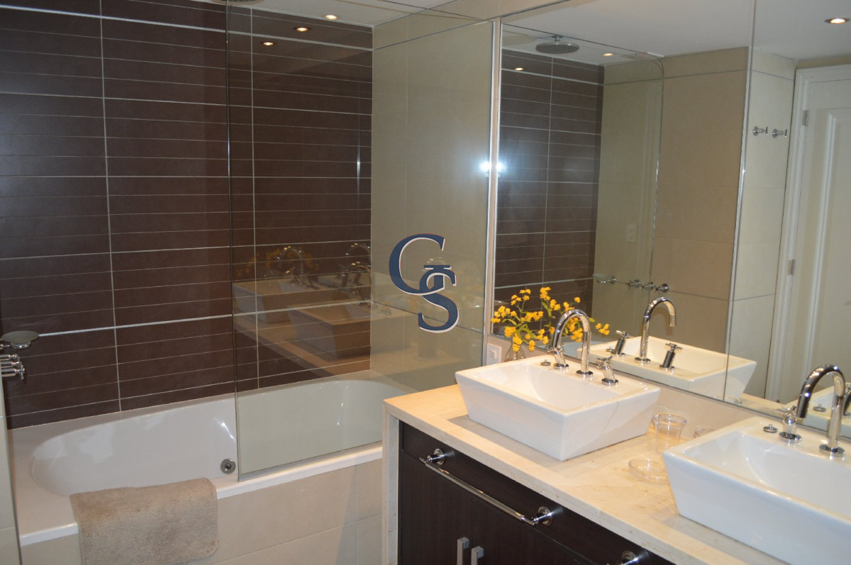 Apartamento ID.296822 - Excelente ubicación.