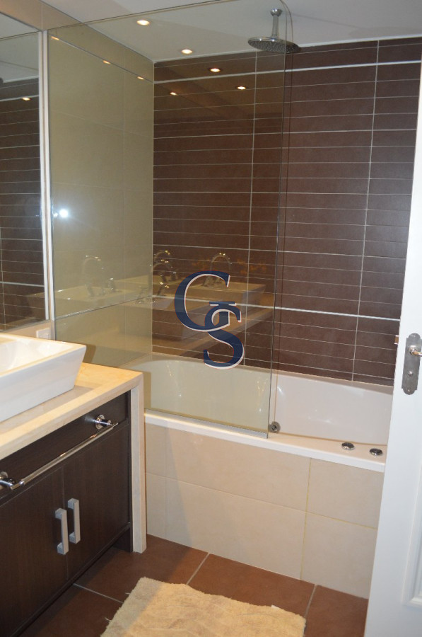 Apartamento ID.292880 - Piso alto con amplios y luminosos ambientes.