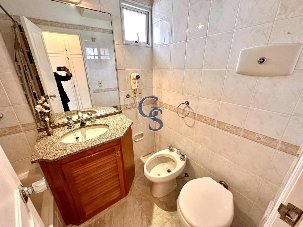 Apartamento ID.90395 - A pasitos del mar, de playa Brava, rodeado de todos los servicios.