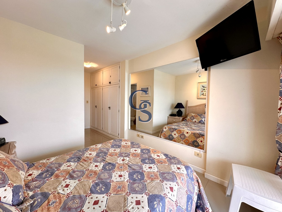 Apartamento ID.90395 - A pasitos del mar, de playa Brava, rodeado de todos los servicios.
