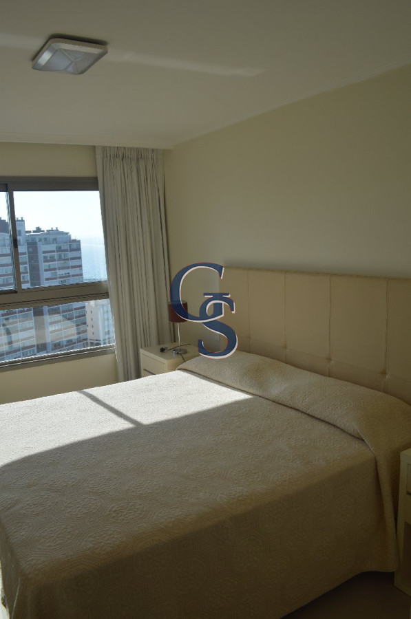 Apartamento ID.292880 - Piso alto con amplios y luminosos ambientes.