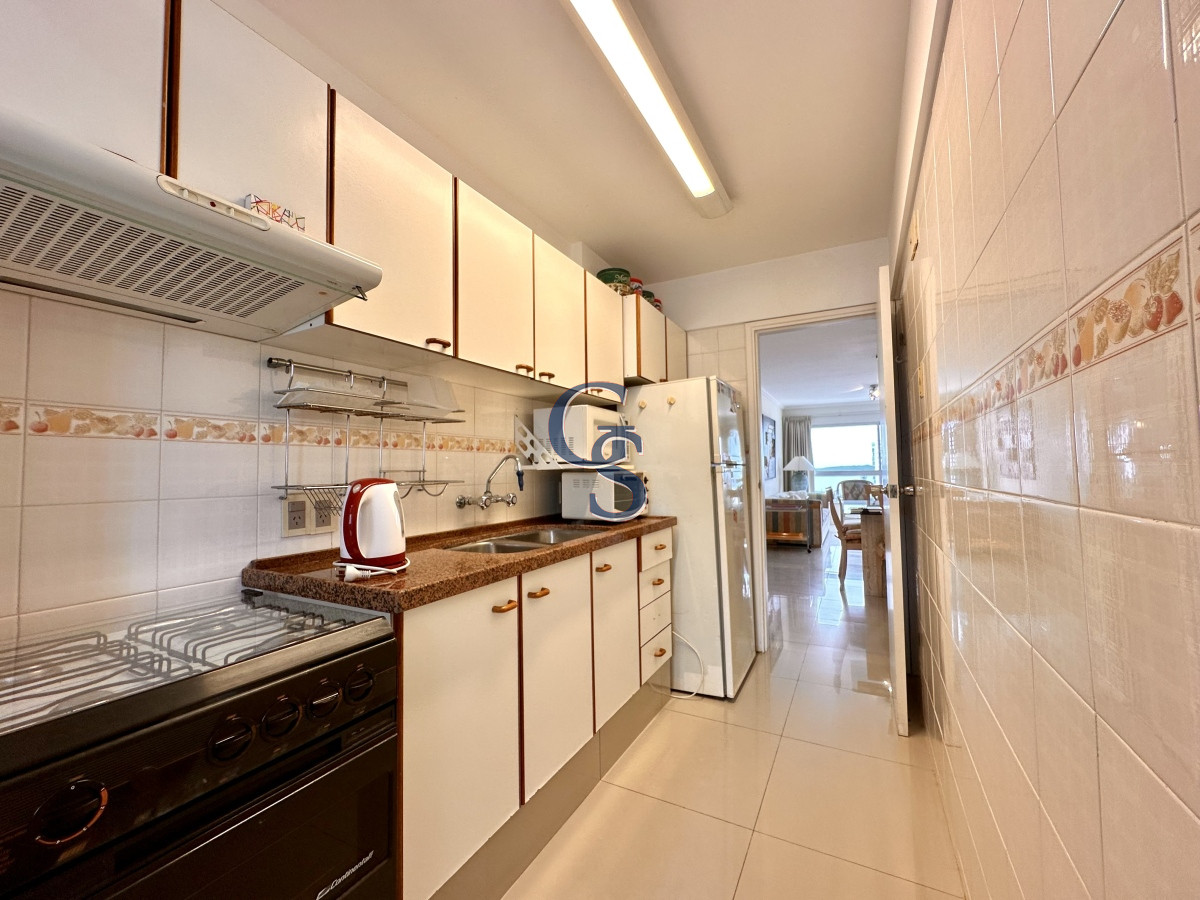 Apartamento ID.90395 - A pasitos del mar, de playa Brava, rodeado de todos los servicios.