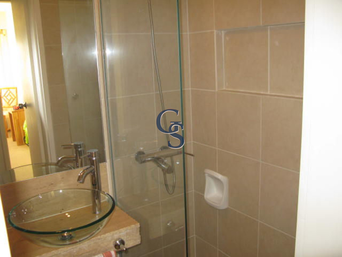 Apartamento ID.1695 - Complejo en 1° fila - Excelente ubicación.