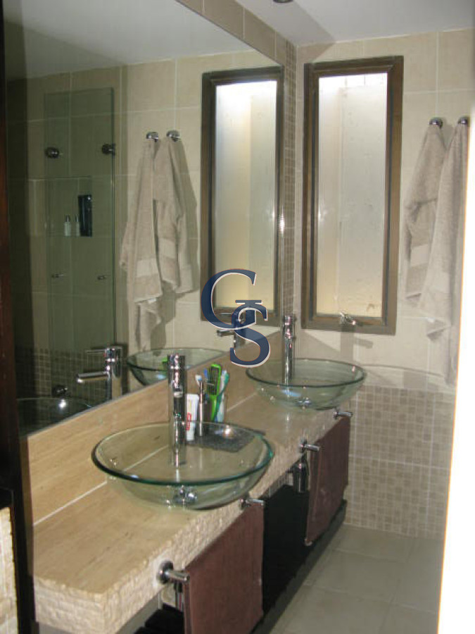 Apartamento ID.1695 - Complejo en 1° fila - Excelente ubicación.
