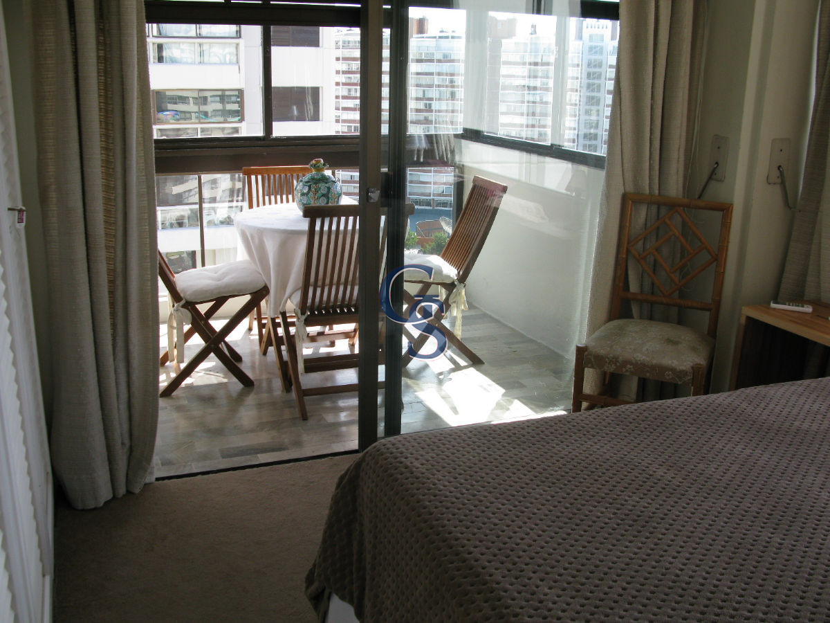 Apartamento ID.1695 - Complejo en 1° fila - Excelente ubicación.