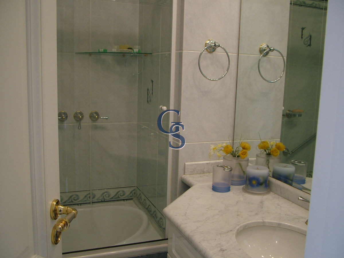 Apartamento ID.20281 - Apartamento en CORAL TOWER,  En Venta, Mansa, Punta del Este, 3 Dormitorios.