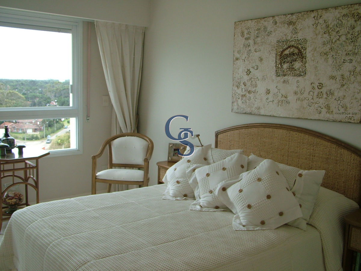 Apartamento ID.20281 - Apartamento en CORAL TOWER,  En Venta, Mansa, Punta del Este, 3 Dormitorios.