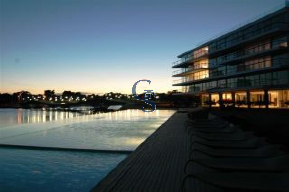 Apartamento ID.291976 - Excelente ubicación.  Vista al mar y arroyo.