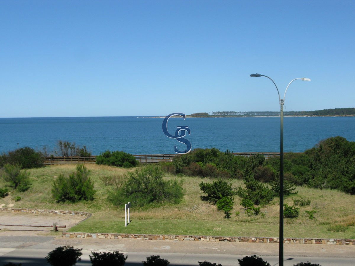 Apartamento ID.292861 - Apartamento en MILLENIUM TOWER, Mansa, Punta del Este, 2 Dormitorios.