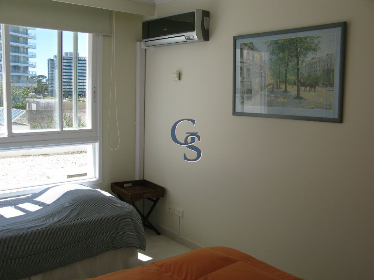 Apartamento ID.292861 - Apartamento en MILLENIUM TOWER, Mansa, Punta del Este, 2 Dormitorios.