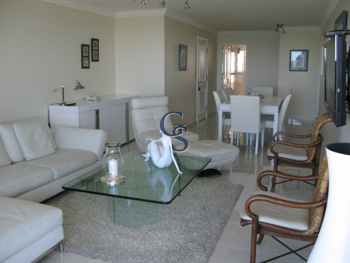 Apartamento ID.292861 - Apartamento en MILLENIUM TOWER, Mansa, Punta del Este, 2 Dormitorios.