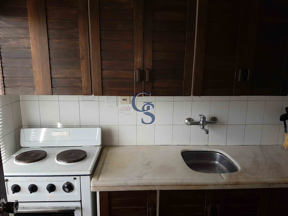 Apartamento ID.293047 - Sobre reconocida avenida.
