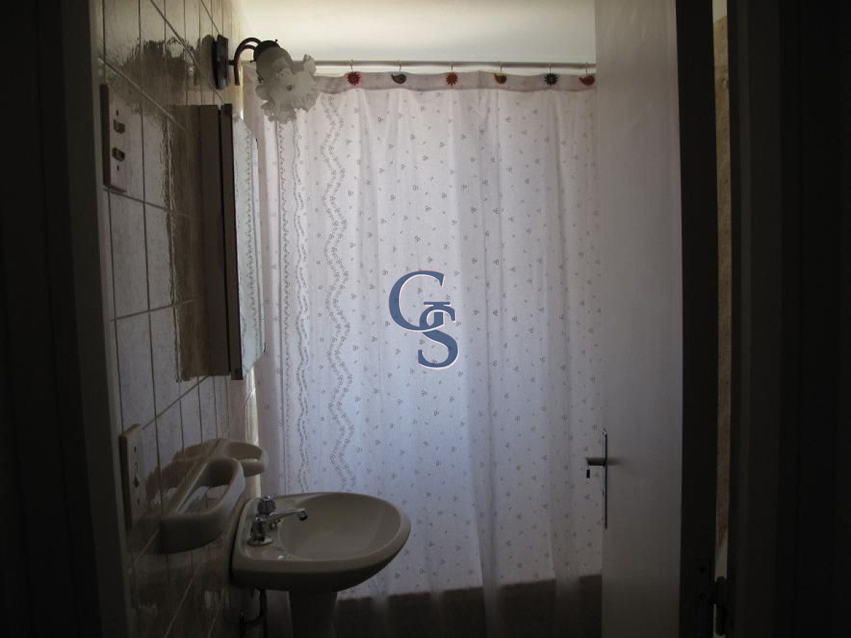 Apartamento ID.922 - Sobre reconocida avenida.