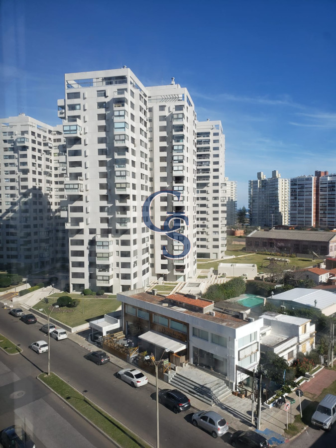 Apartamento ID.298493 - cerca de todo , playa mansa , Gorlero  y Shopping