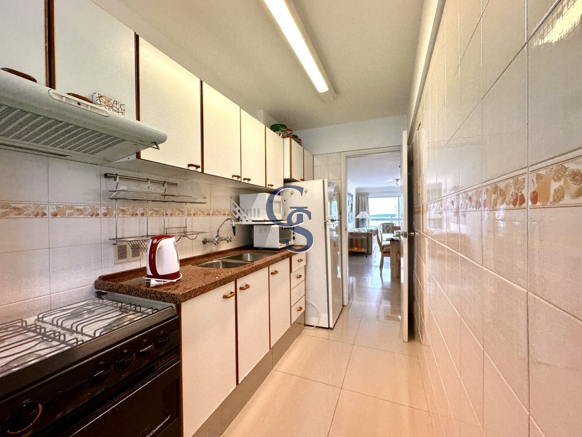Apartamento ID.90395 - A pasitos del mar, de playa Brava, rodeado de todos los servicios.