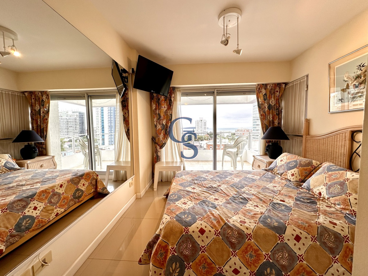 Apartamento ID.90395 - A pasitos del mar, de playa Brava, rodeado de todos los servicios.