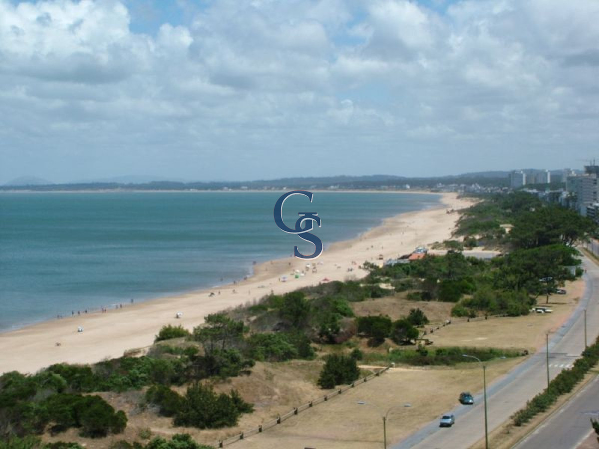 Apartamento ID.20281 - Apartamento en CORAL TOWER,  En Venta, Mansa, Punta del Este, 3 Dormitorios.