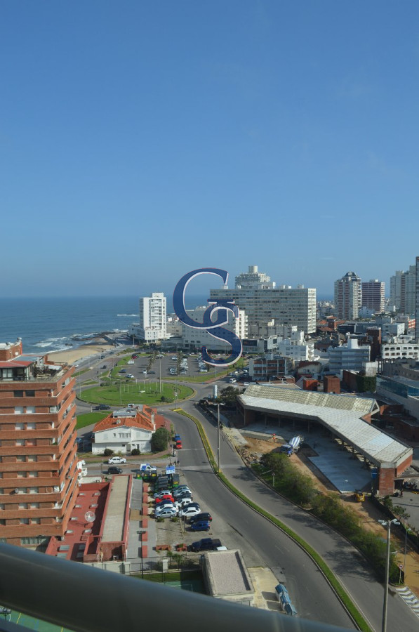 Apartamento ID.292880 - Piso alto con amplios y luminosos ambientes.