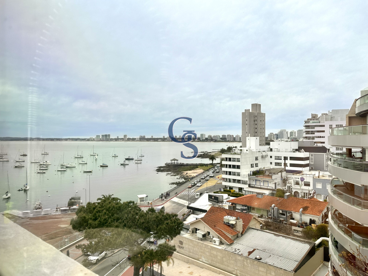 Apartamento ID.299900 - En Venta Apartamento frente al Puerto, con inmejorables vistas.