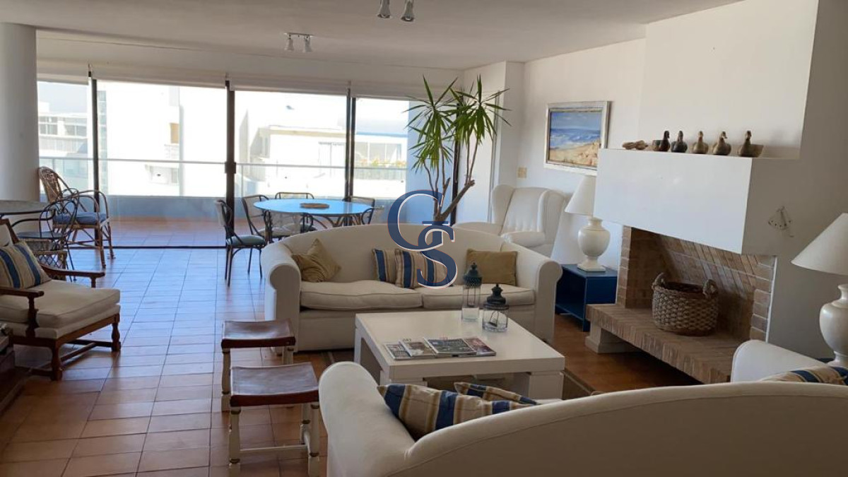 Apartamento ID.10238 - PENINSULA AMPLIO DEPARTAMENTO