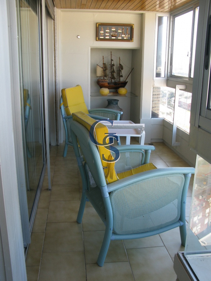 Apartamento ID.292729 - En 1° fila de Playa Mansa y pasos de La Península.