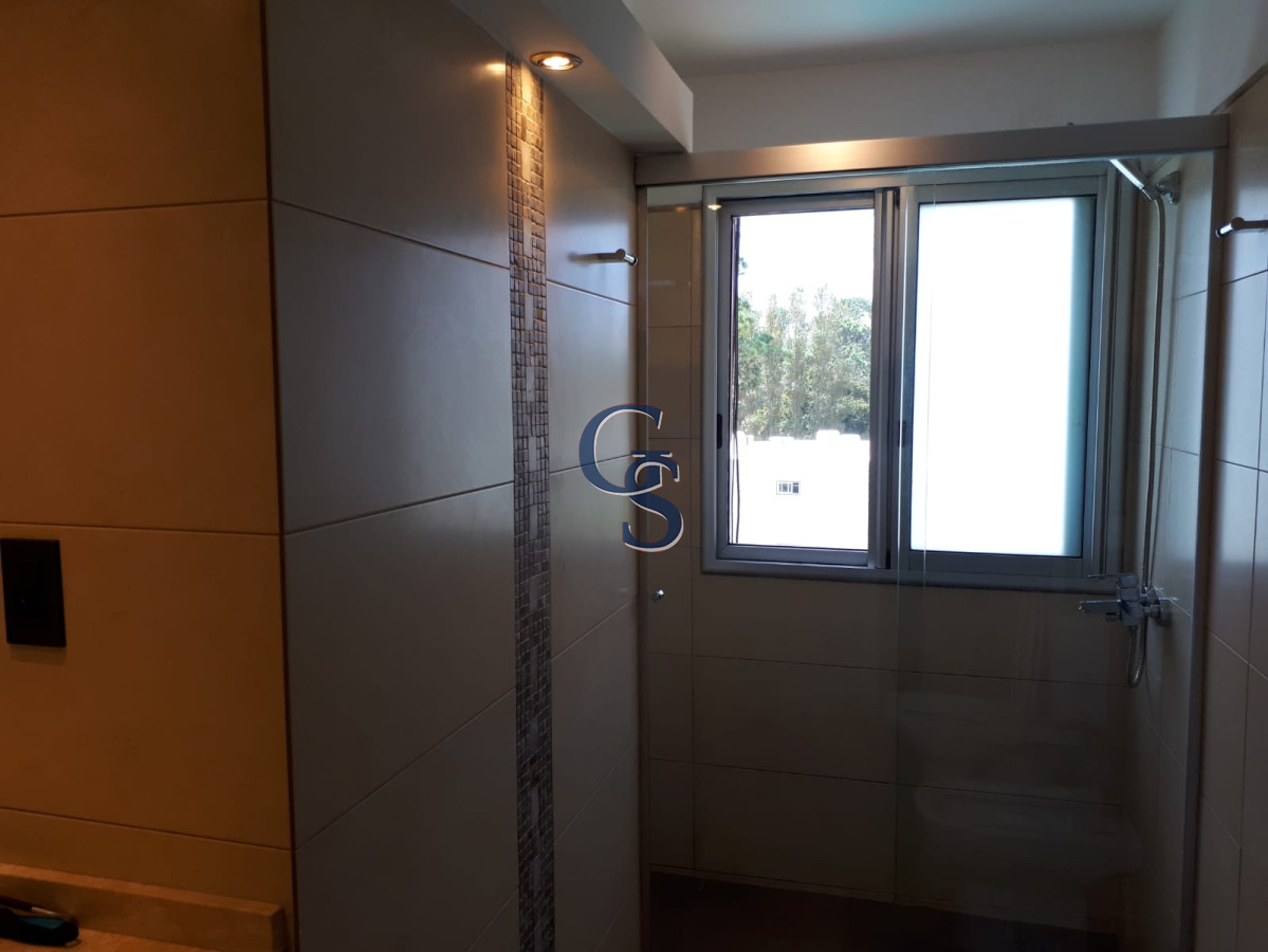 Apartamento ID.292601 - Mansa, parada 14.   A pasos del mar. 