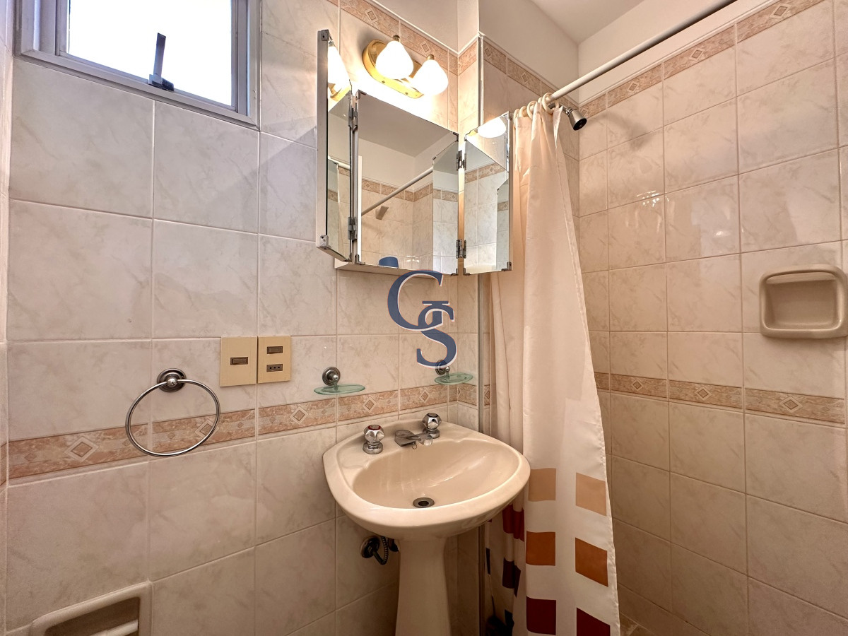 Apartamento ID.90395 - A pasitos del mar, de playa Brava, rodeado de todos los servicios.