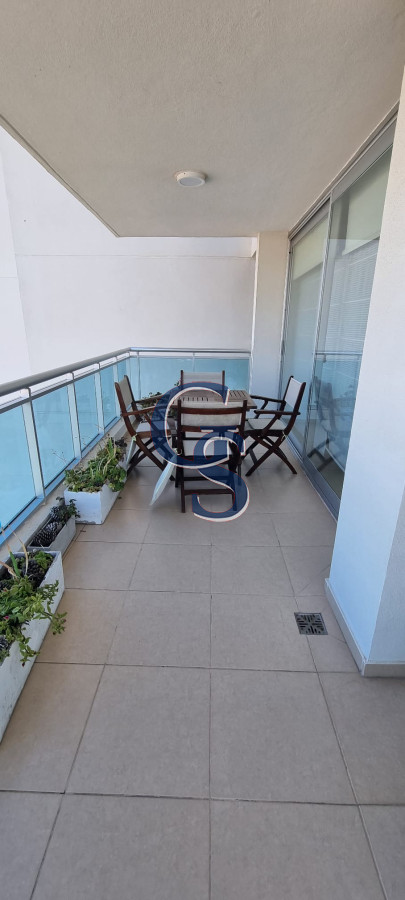 Apartamento ID.297427 - Edificio a pasos de Playa Brava.  Departamento de cómodos ambientes.