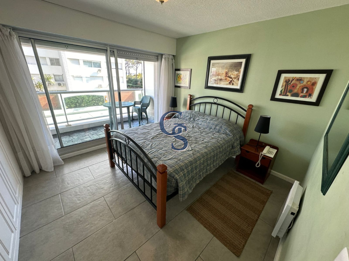 Apartamento ID.2294 - Próximo a Playa Mansa.