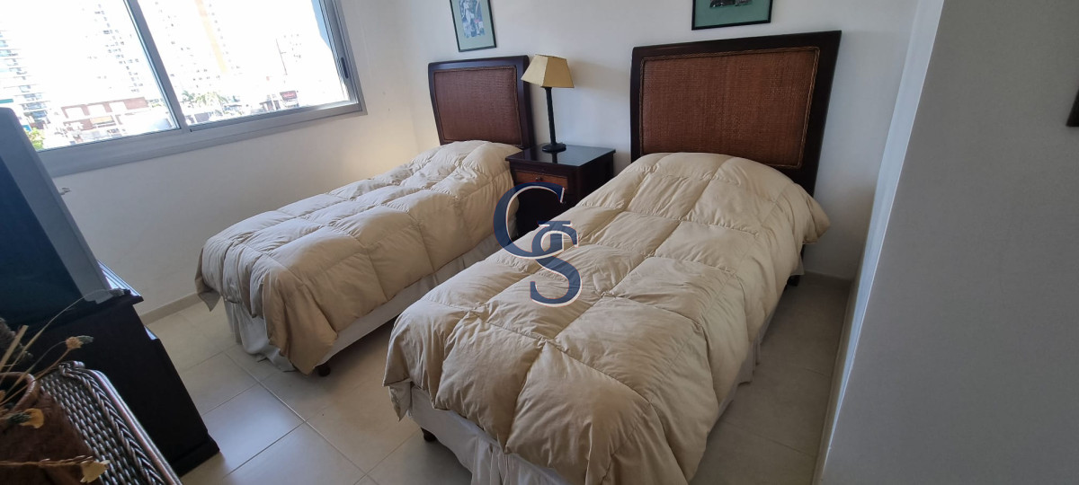 Apartamento ID.290861 - Apartamento en ART BOULEVARD, Mansa, Punta del Este, 2 Dormitorios.