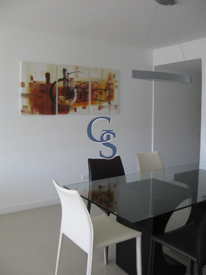 Apartamento ID.293112 - A pasos de Playa Brava y Playa Mansa, y próximo a la Península.