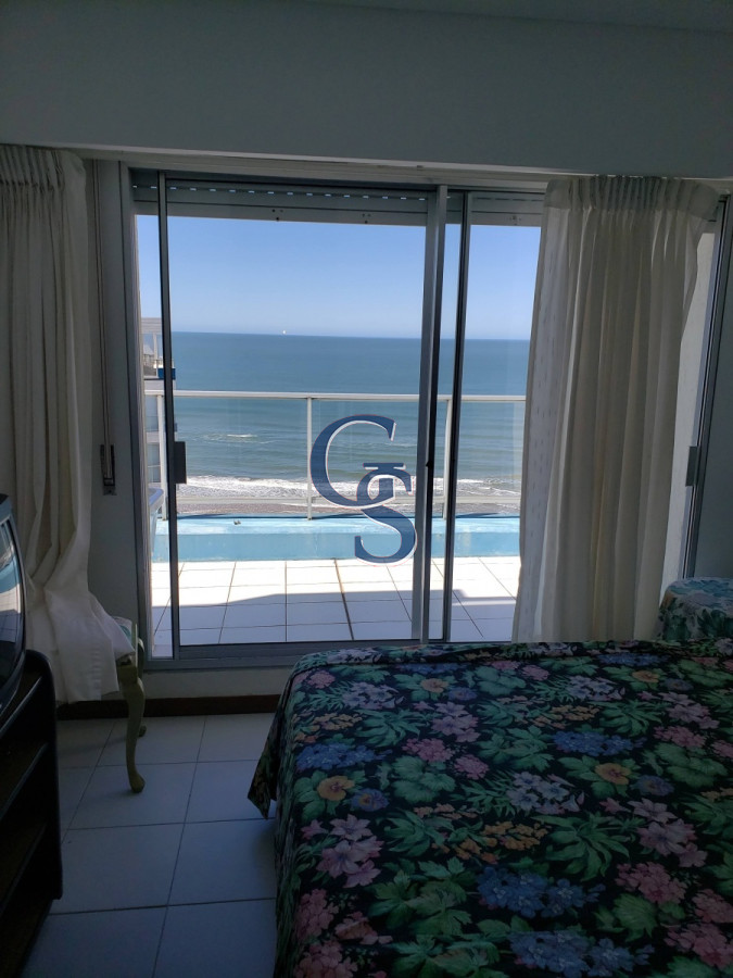 Apartamento ID.1285 - Penthouse con vista almar. 