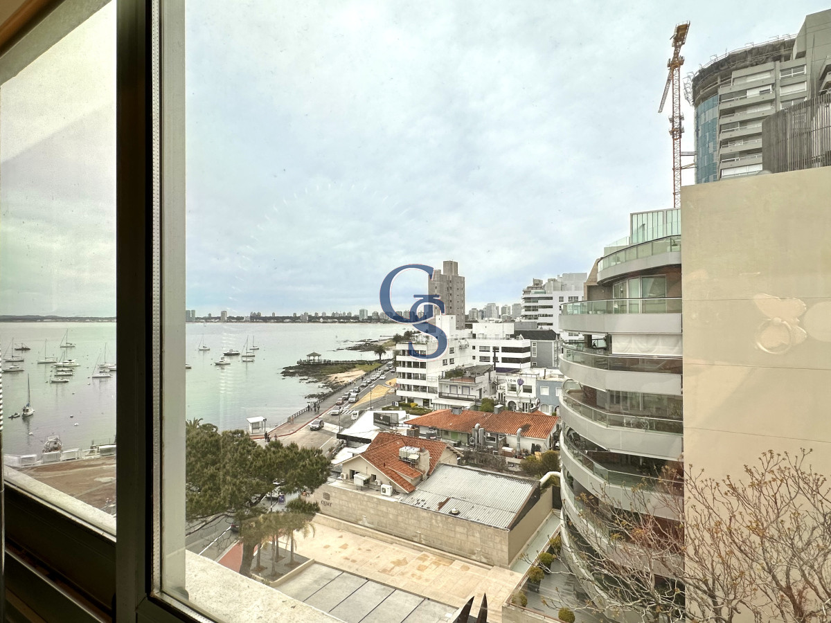 Apartamento ID.299900 - En Venta Apartamento frente al Puerto, con inmejorables vistas.