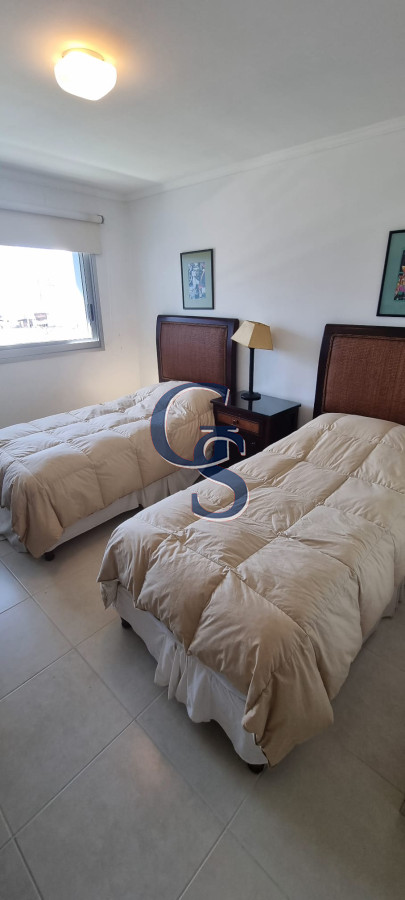 Apartamento ID.290861 - Apartamento en ART BOULEVARD, Mansa, Punta del Este, 2 Dormitorios.